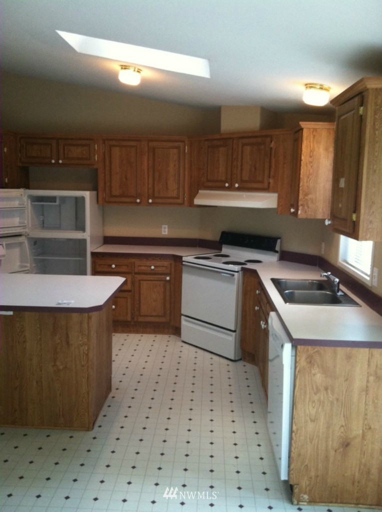 7662 Casey Road Deming, WA 98244 - Photo 14 of 14 Gallery Image 14
