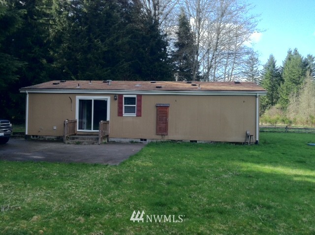 7662 Casey Road Deming, WA 98244 - Photo 3 of 14 Gallery Image 3
