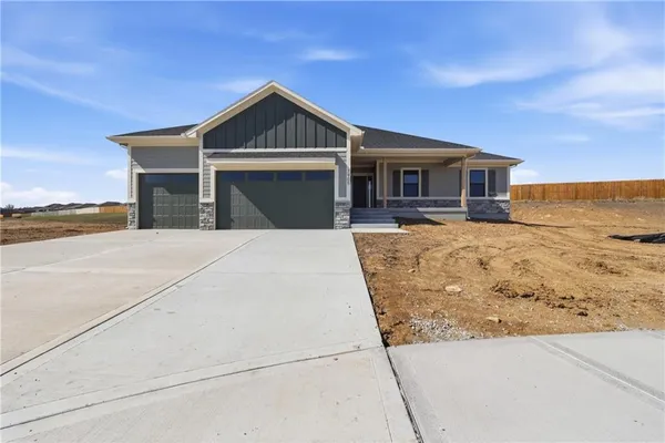 $534,900 | 7905 Hoot Owl Street, Blue Springs, MO 64014