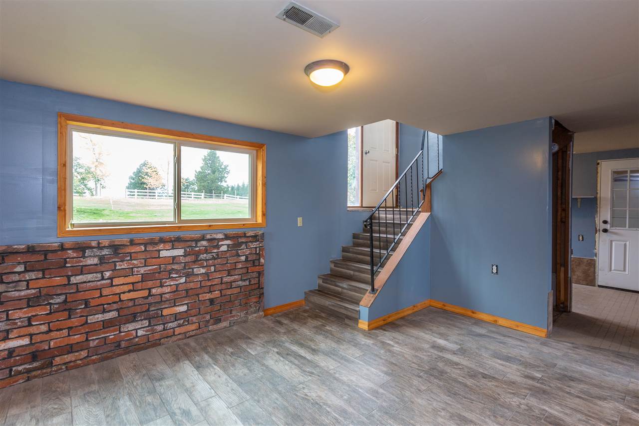 32111 North Spotted Road Deer Park, WA 99006 - Photo 13 of 20 Gallery Image 13