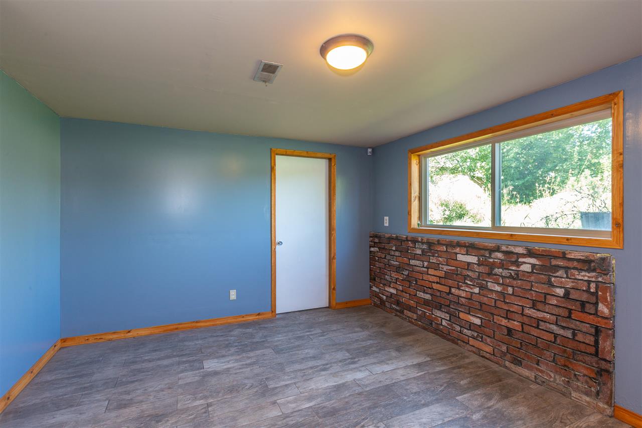 32111 North Spotted Road Deer Park, WA 99006 - Photo 8 of 20 Gallery Image 8