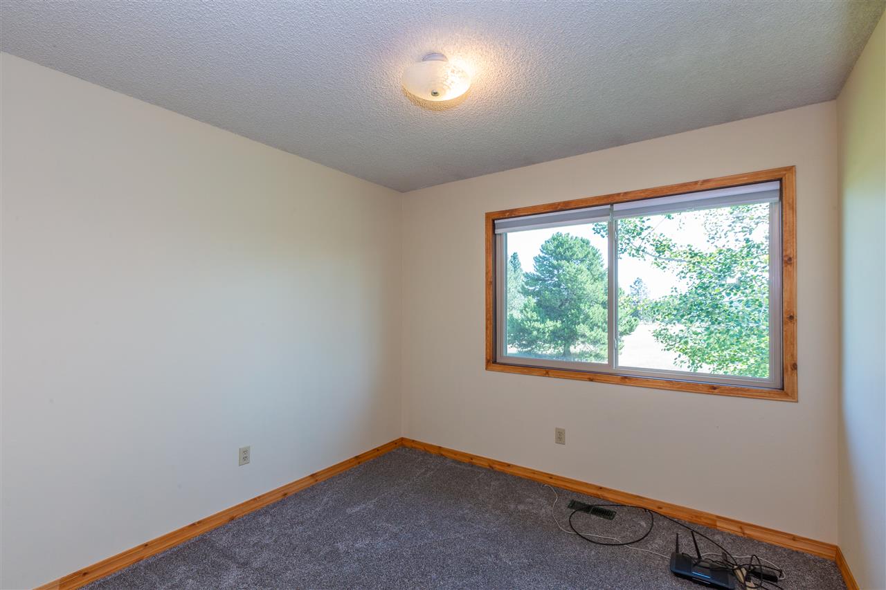 32111 North Spotted Road Deer Park, WA 99006 - Photo 10 of 20 Gallery Image 10