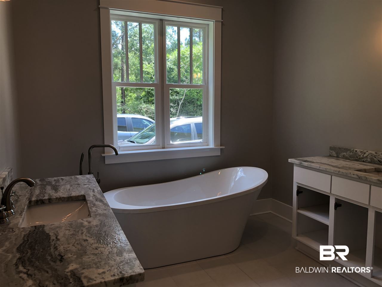5598 Millhouse Road Gulf Shores, AL 36542 - Photo 13 of 29 Master BA