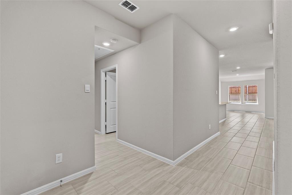 529 Marsh Street Cleburne, TX 76033 - Photo 22 of 29