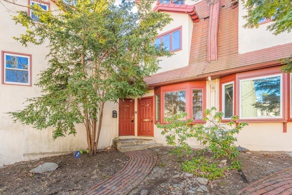 137 Sutherland Road, Unit A Boston, MA 02135 - Photo 14 of 17