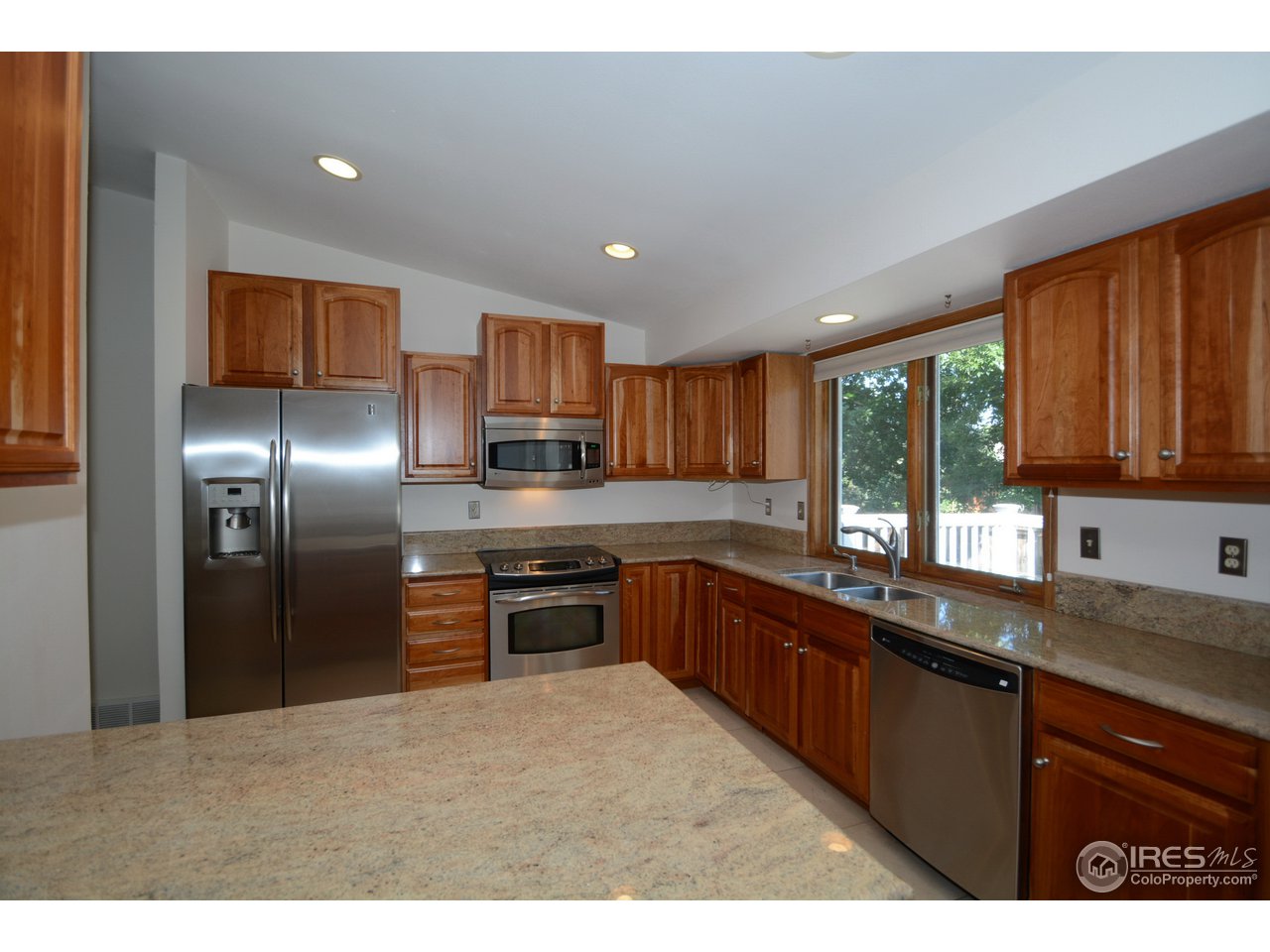 7135 Lookout Road Longmont, CO 80503 - Photo 6 of 24 kitchen
