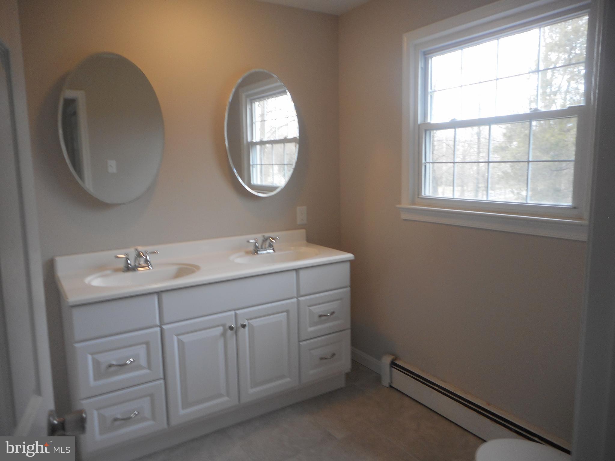 6619 Horseshoe Road Clinton, MD 20735 - Photo 12 of 21 Master Bath