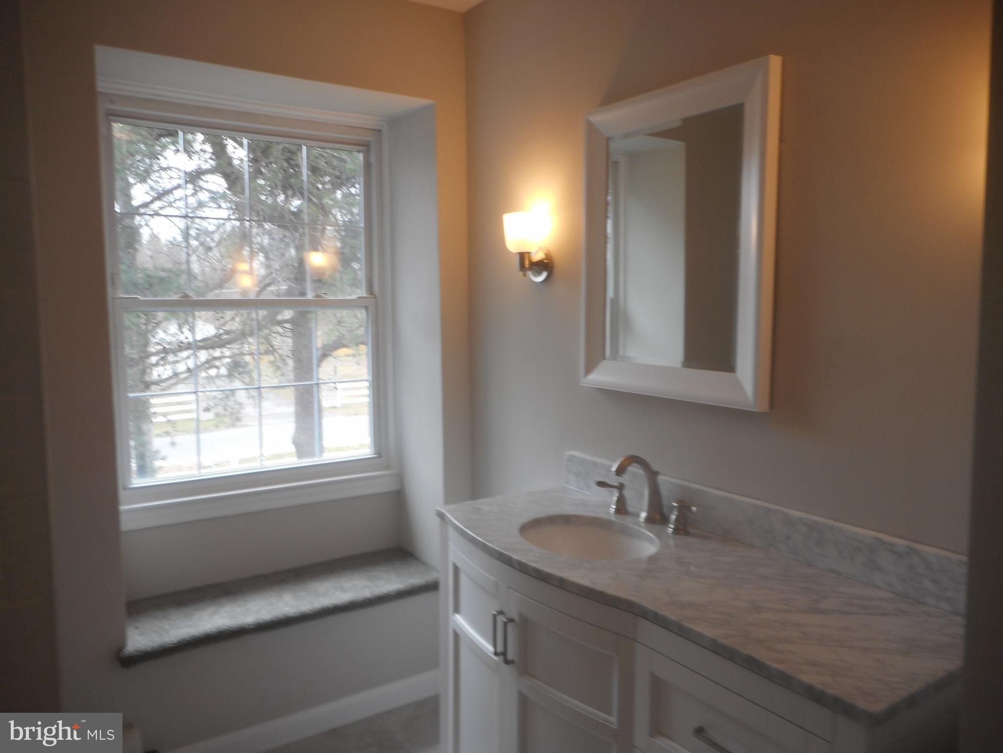 6619 Horseshoe Road Clinton, MD 20735 - Photo 18 of 21 Hall Bath