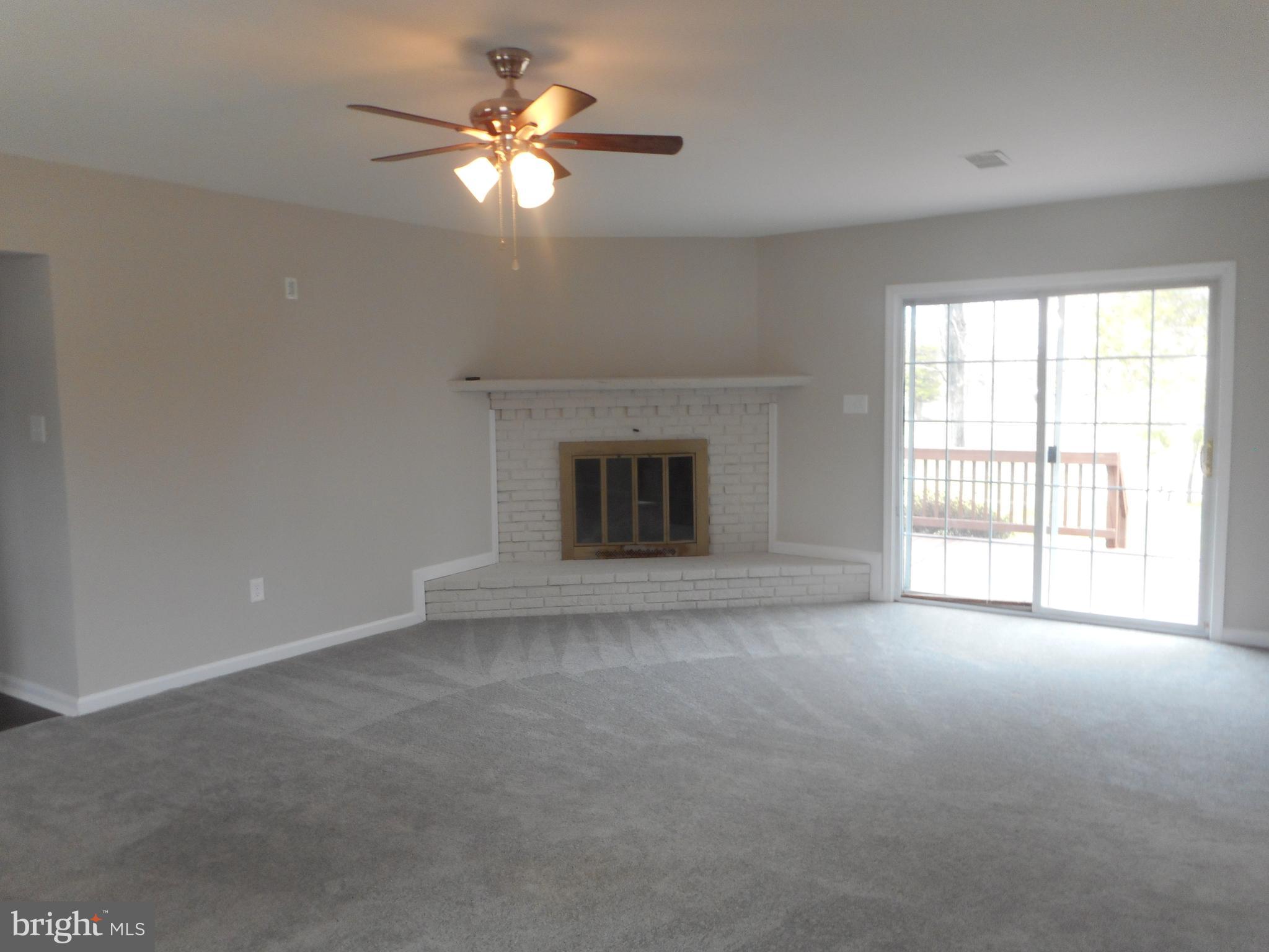 6619 Horseshoe Road Clinton, MD 20735 - Photo 9 of 21 Family Room