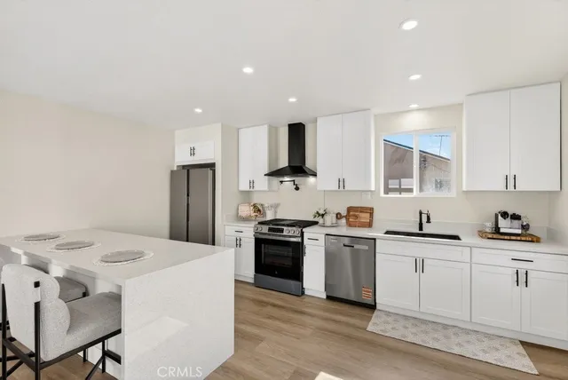 $985,000 | 1119 Magnolia Avenue, Santa Ana, CA 92707