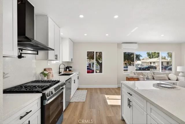 $985,000 | 1119 Magnolia Avenue, Santa Ana, CA 92707