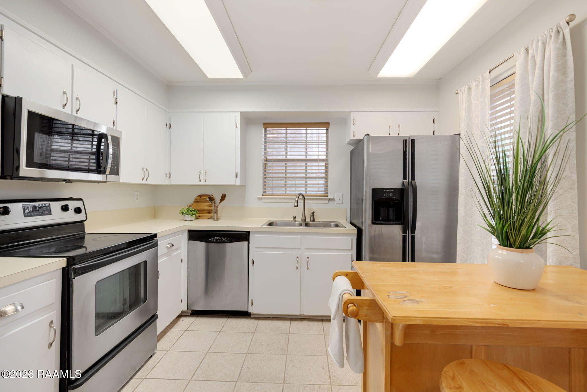 451 Rena Drive Lafayette, LA 70503 - Photo 4 of 14