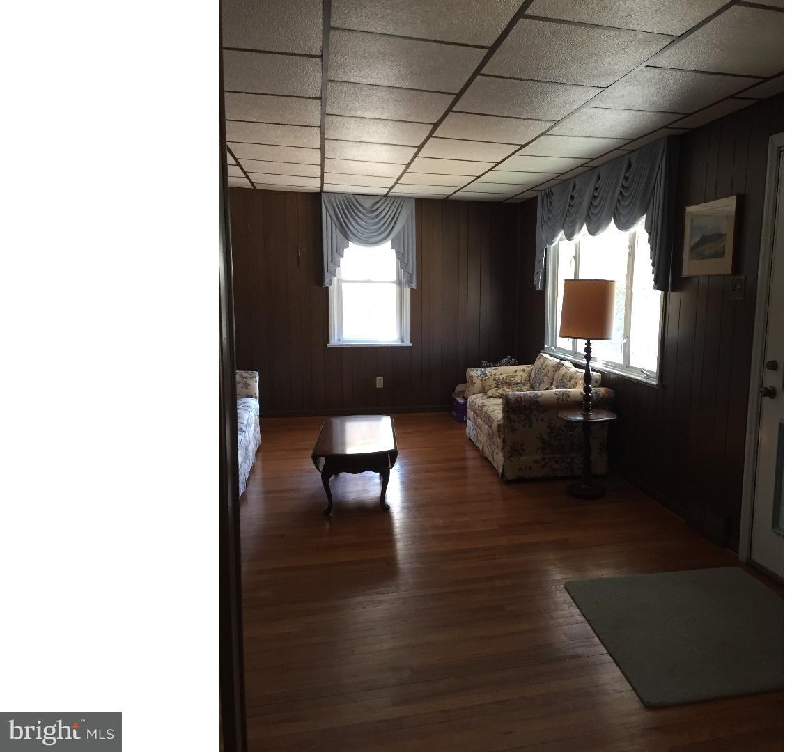 2141 Peters Road Reading, PA 19601 - Photo 3 of 15