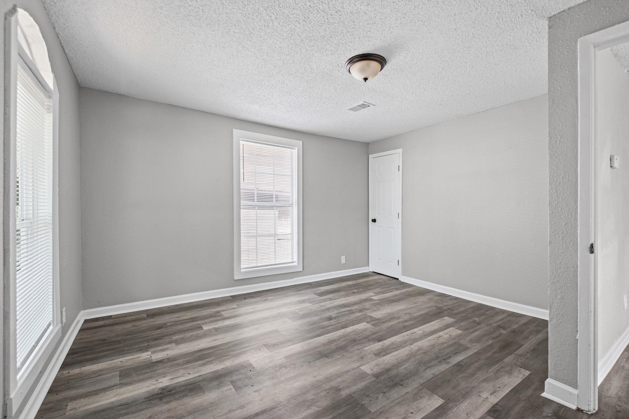 560 West Peebles Road Memphis, TN 38109 - Photo 8 of 17 Gallery Image 8