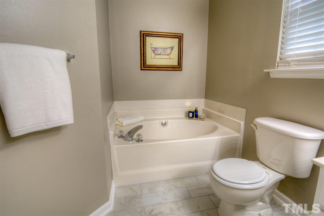 3328 Forest Mill Circle Raleigh, NC 27616 - Photo 18 of 25