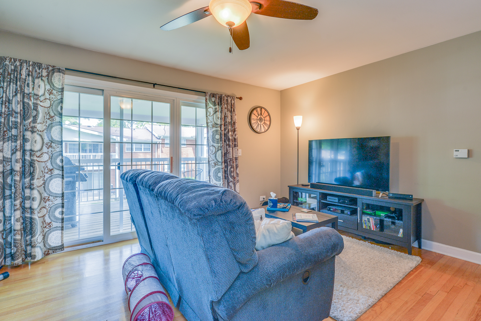 169 East Palatine Road, Unit F Palatine, IL 60067 - Photo 3 of 10