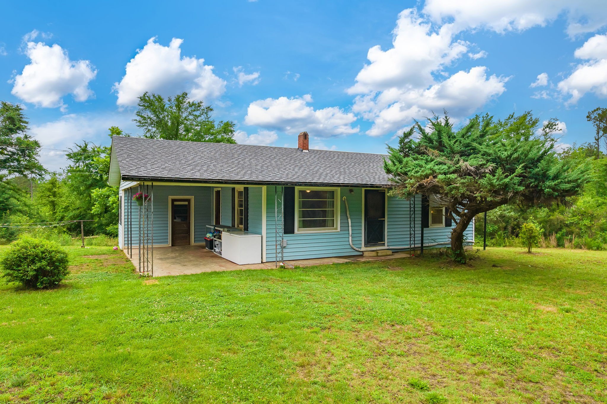 584 Talley Road Hornsby, TN 38044 - Photo 2 of 27