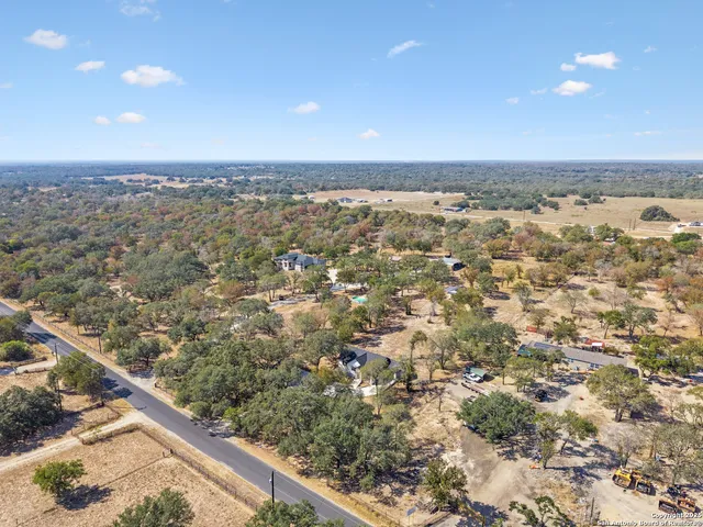 a picture of a bench
