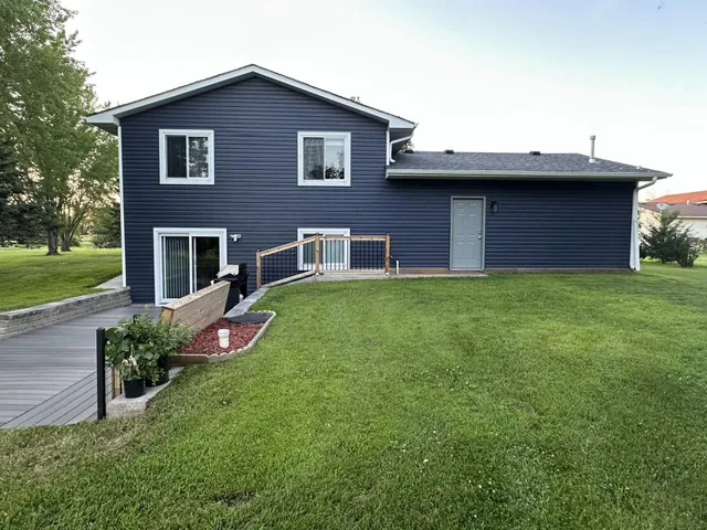 $395,000 | 14124 192nd Avenue Northwest, Elk River, MN 55330