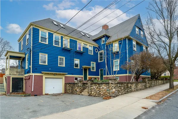 $199,000 | 182 Adelaide Avenue, Unit 7, Providence, RI 02907