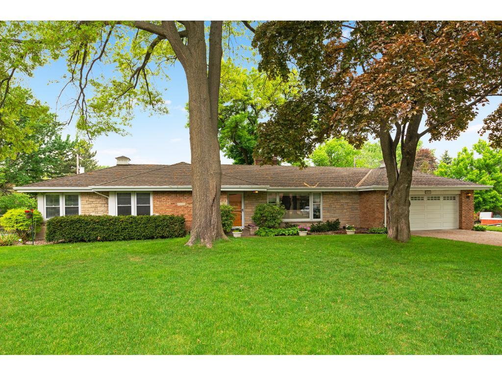 2435 Pascal Street Roseville, MN 55113 - Photo 1 of 1 Gallery Image 1