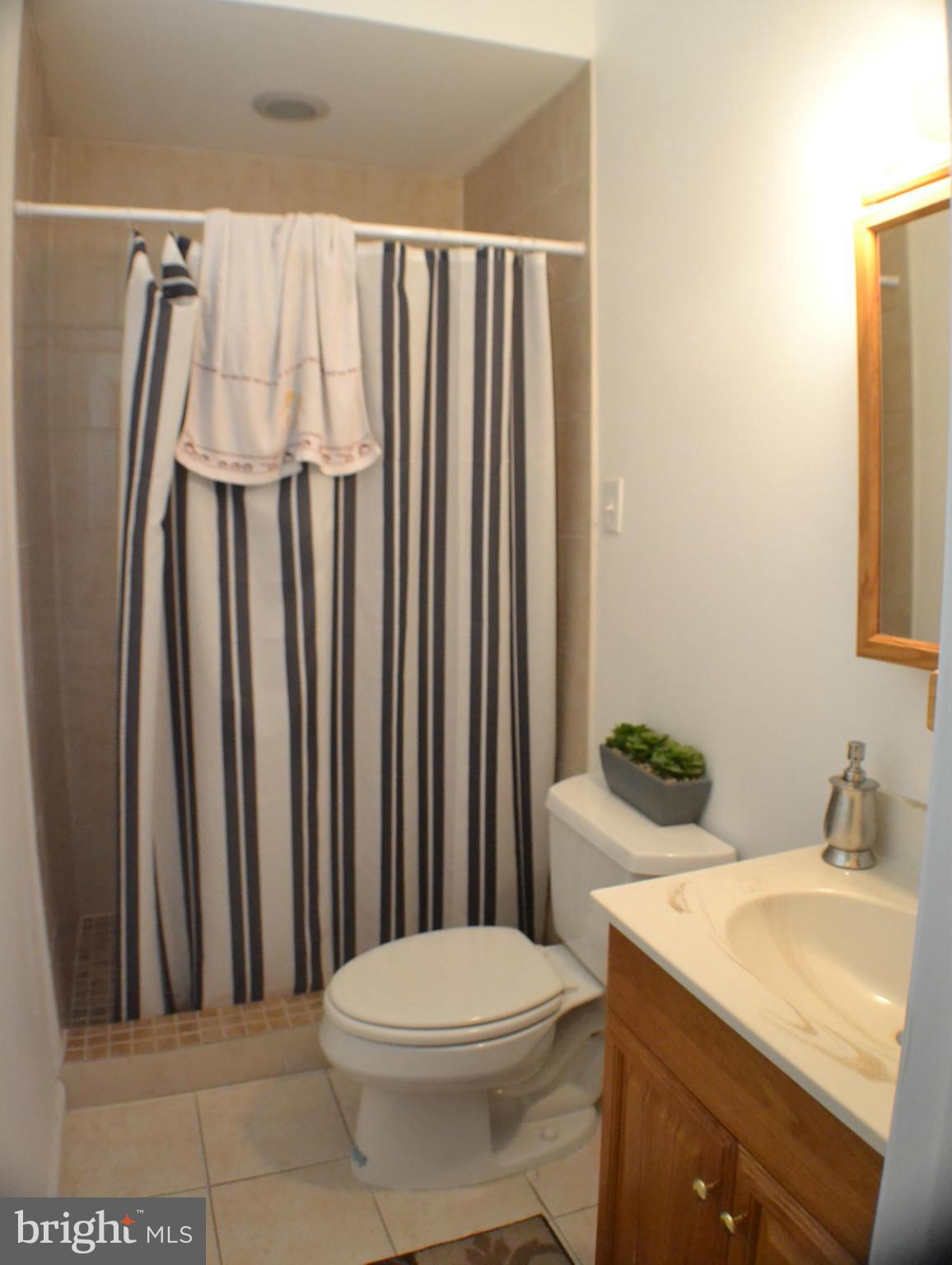 8224 Higham Road Lorton, VA 22079 - Photo 13 of 30 Bath