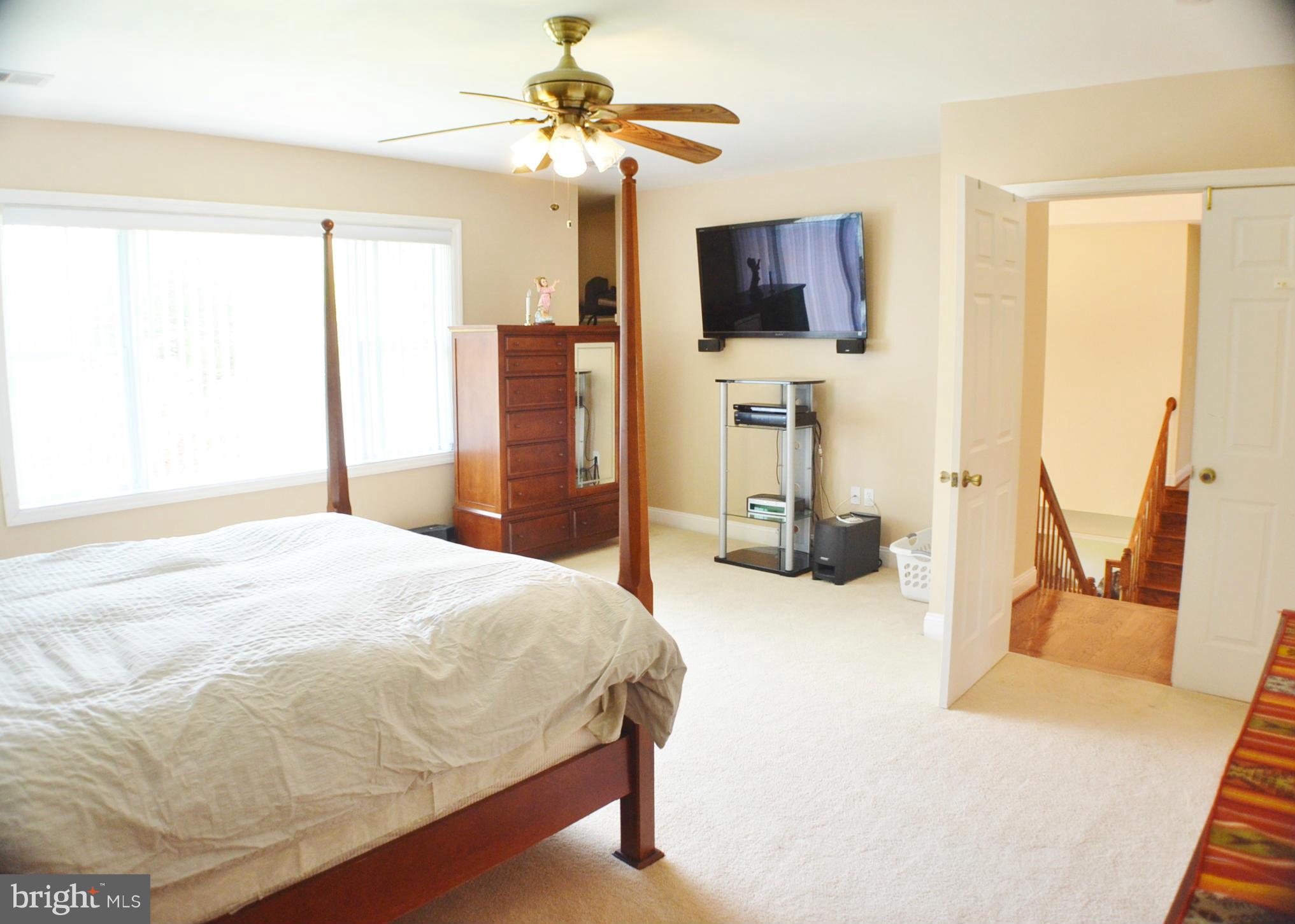 8224 Higham Road Lorton, VA 22079 - Photo 17 of 30 Bedroom
