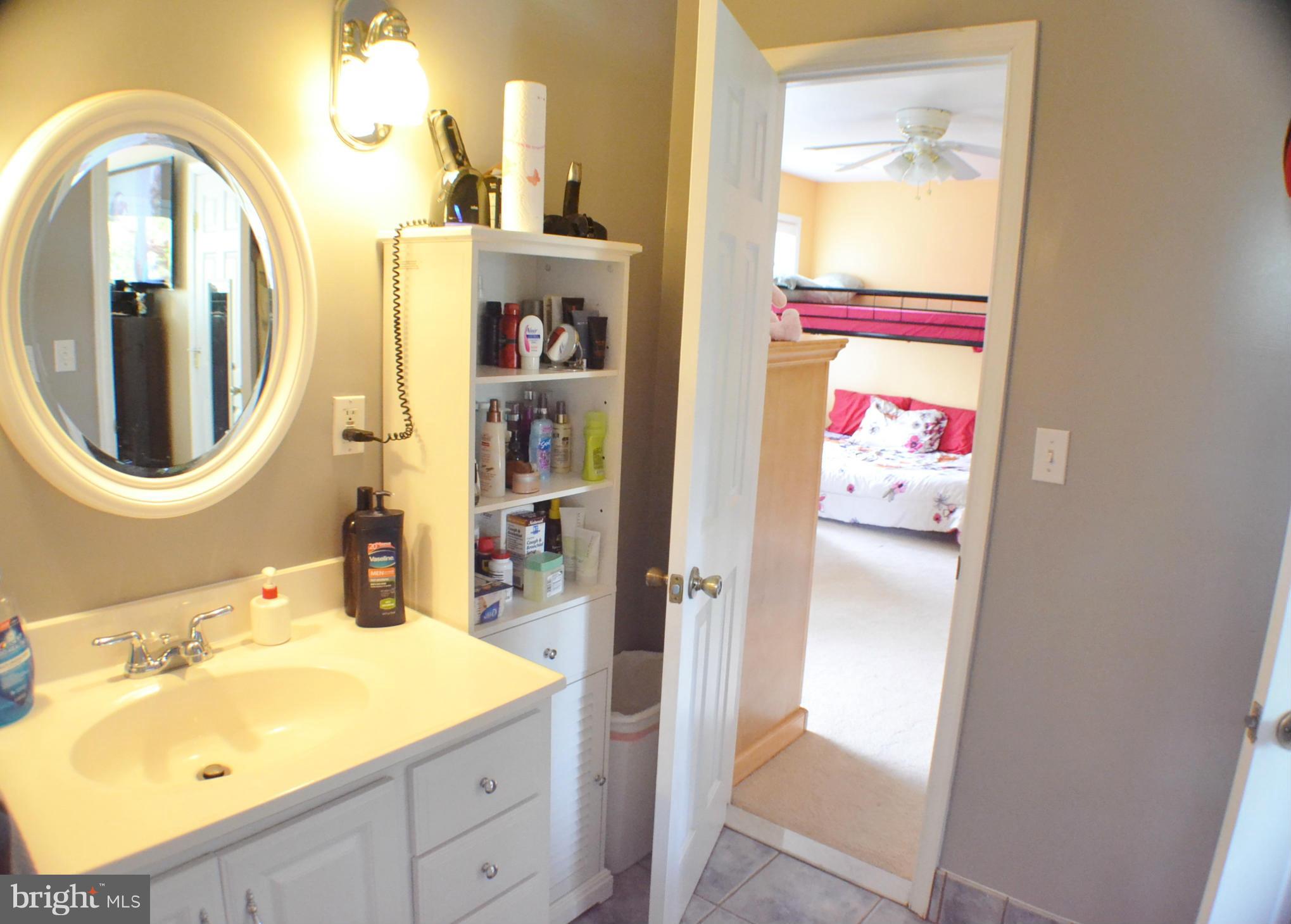 8224 Higham Road Lorton, VA 22079 - Photo 22 of 30 Bath