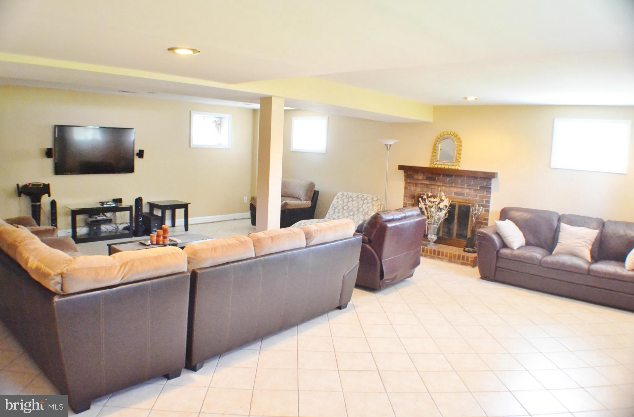 8224 Higham Road Lorton, VA 22079 - Photo 5 of 30 Basement