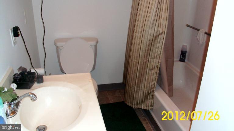 8703 Dangerfield Road Clinton, MD 20735 - Photo 20 of 25 Bath