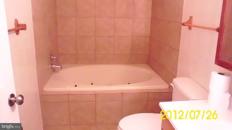 8703 Dangerfield Road Clinton, MD 20735 - Photo 9 of 25 Bath