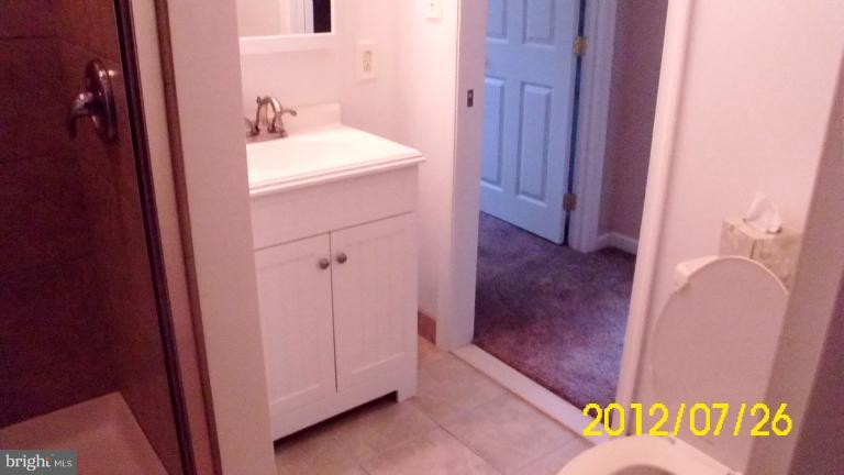 8703 Dangerfield Road Clinton, MD 20735 - Photo 10 of 25 Bath