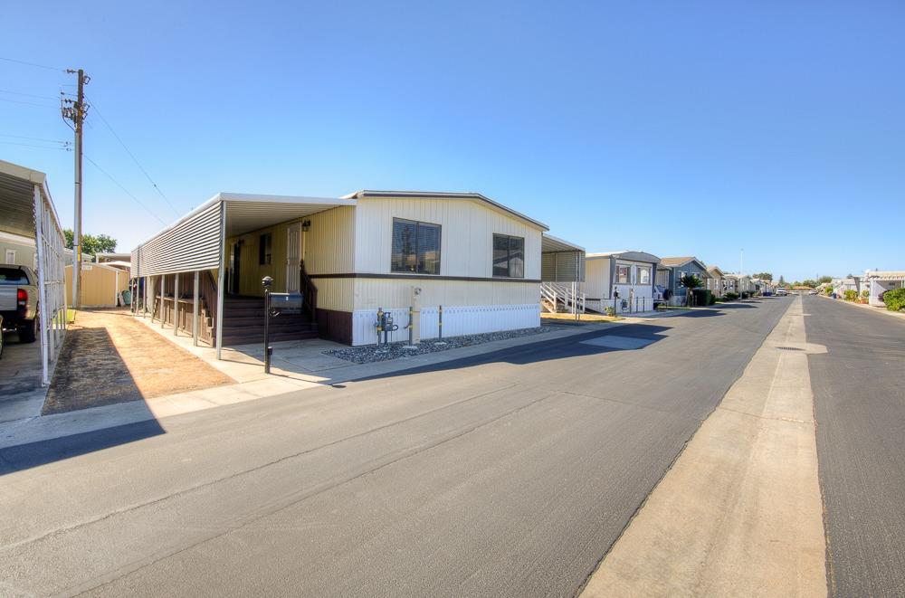 1500 Villa Avenue, Unit 6 Clovis, CA 93612 - Photo 4 of 30