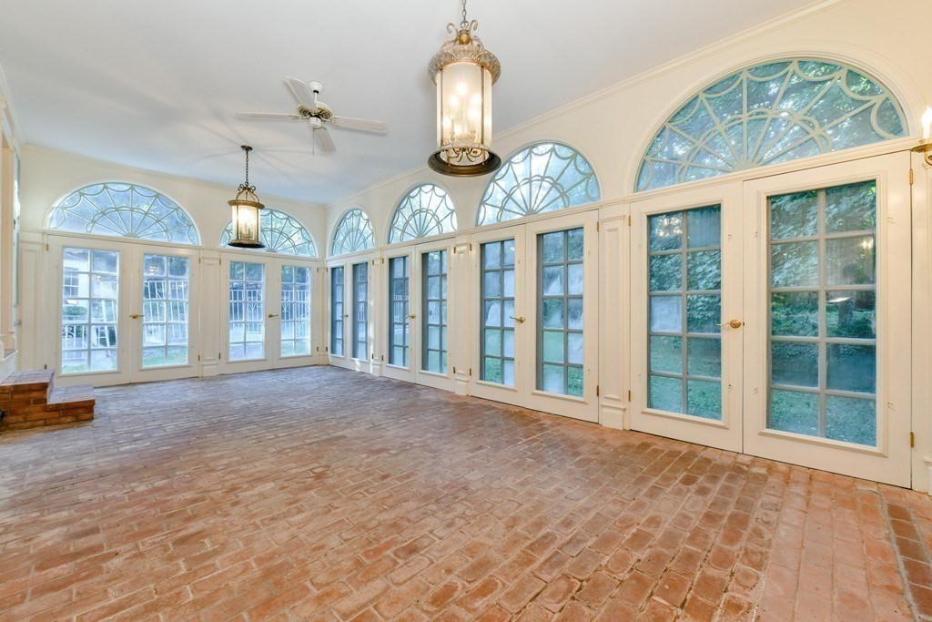 39 Myopia Road Winchester, MA 01890 - Photo 11 of 34