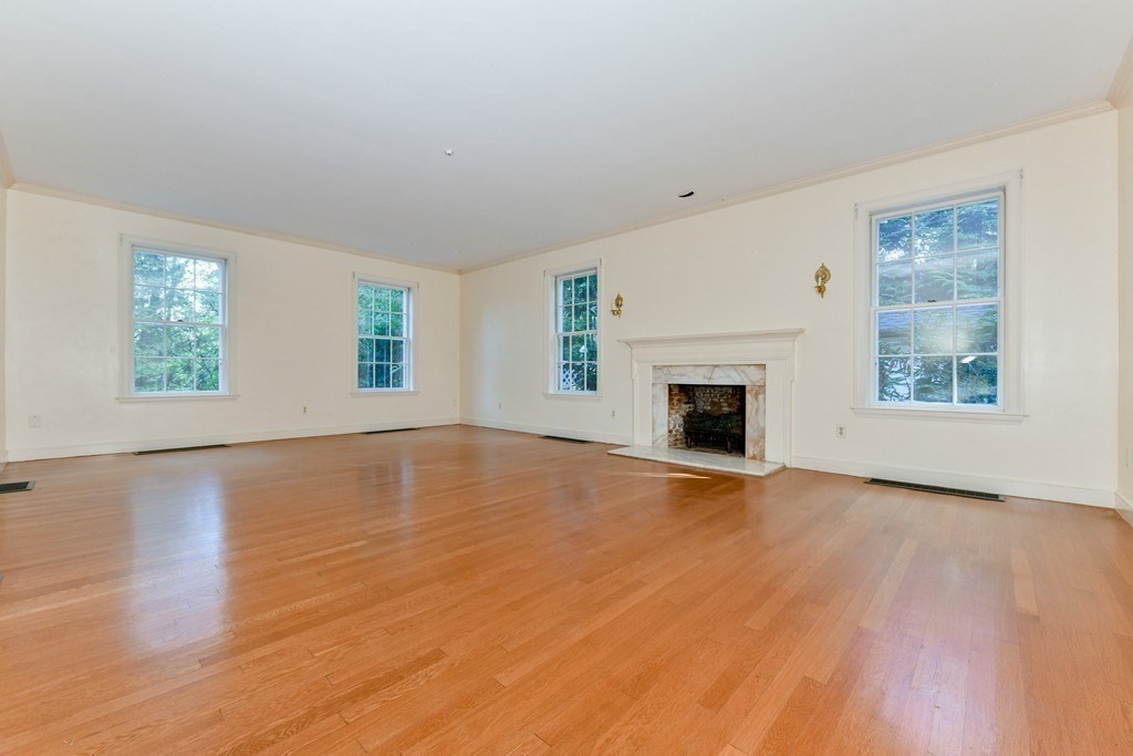 39 Myopia Road Winchester, MA 01890 - Photo 19 of 34