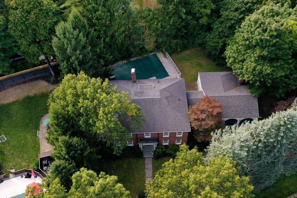 39 Myopia Road Winchester, MA 01890 - Photo 6 of 34