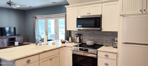 $1,485 | 1 Bennett Point Drive, Unit A, Beaufort, SC 29907