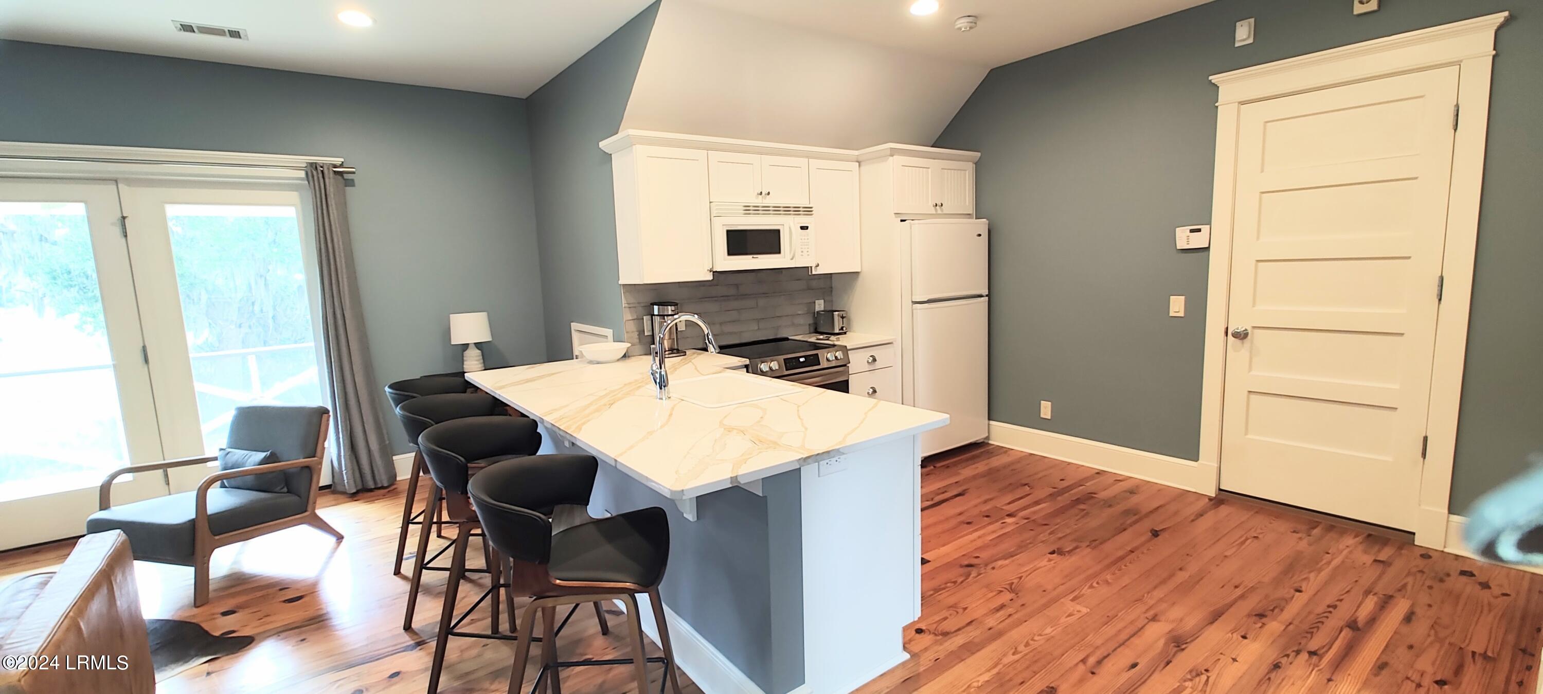 1 Bennett Point Drive, Unit A Beaufort, SC 29907 - Photo 18 of 41 IMG_20240824_154435305