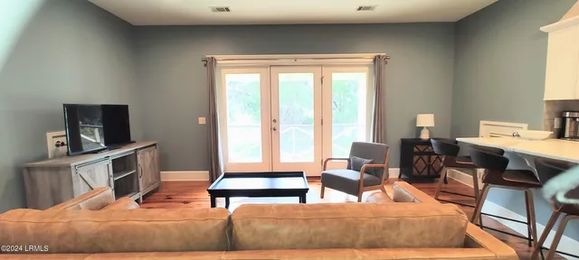 $1,685 | 1 Bennett Point Drive, Unit A, Beaufort, SC 29907