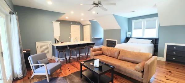 $1,485 | 1 Bennett Point Drive, Unit A, Beaufort, SC 29907