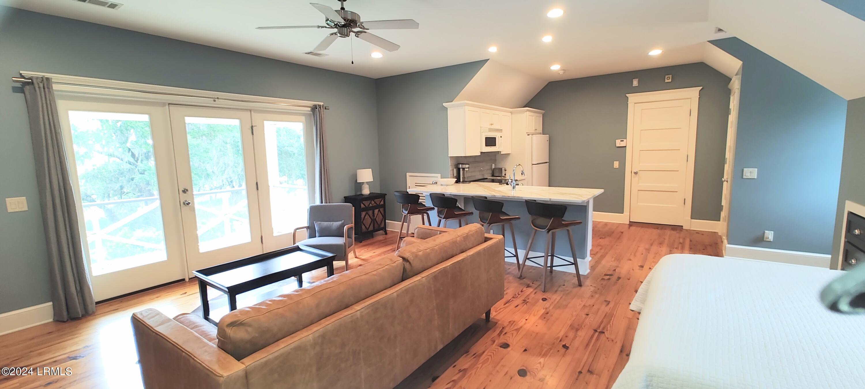 1 Bennett Point Drive, Unit A Beaufort, SC 29907 - Photo 26 of 41 IMG_20240824_154451992