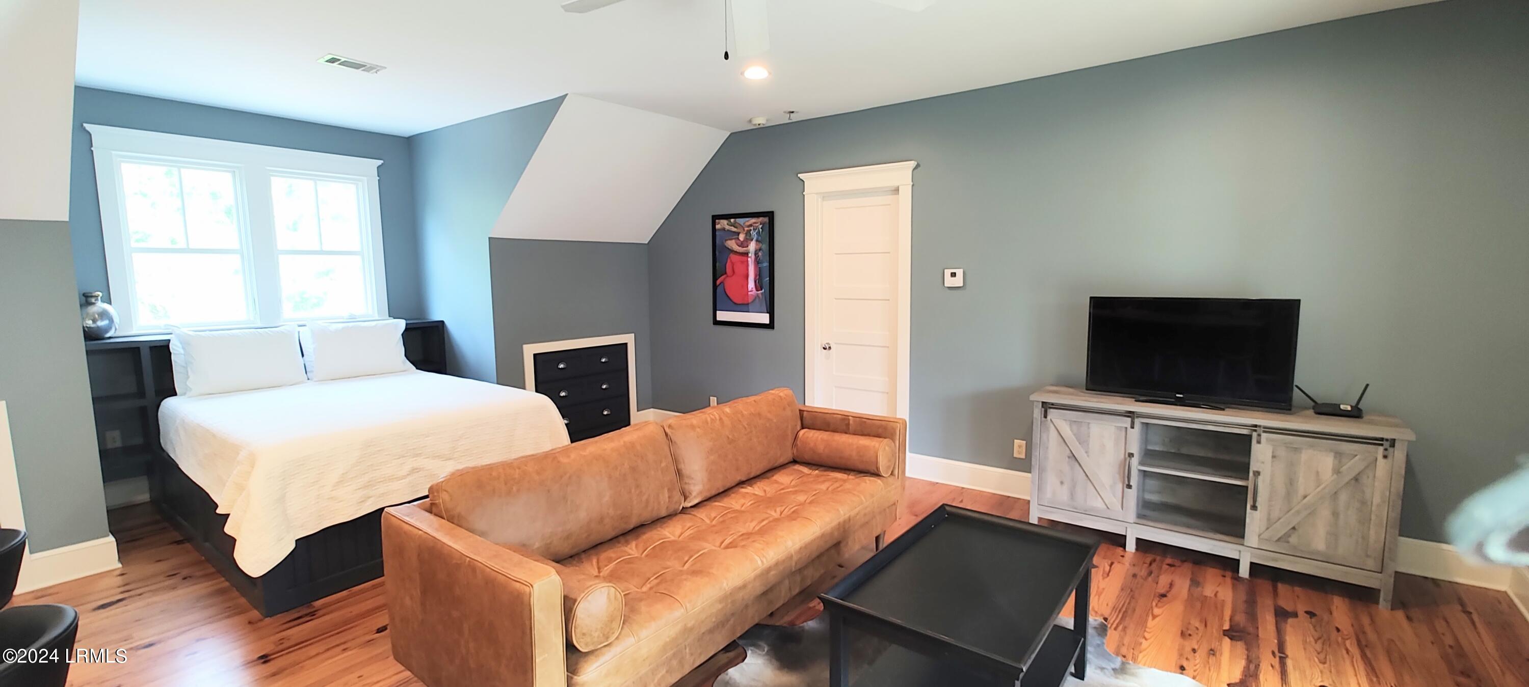 1 Bennett Point Drive, Unit A Beaufort, SC 29907 - Photo 27 of 41 IMG_20240824_154355015