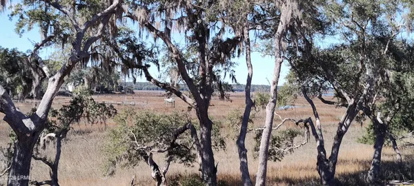 $1,485 | 1 Bennett Point Drive, Unit A, Beaufort, SC 29907