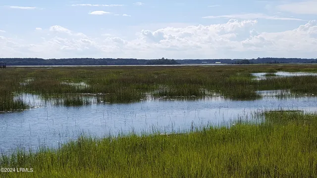 $1,685 | 1 Bennett Point Drive, Unit A, Beaufort, SC 29907