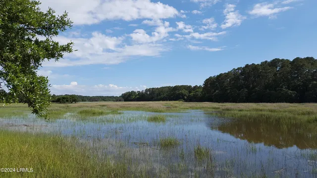 $1,685 | 1 Bennett Point Drive, Unit A, Beaufort, SC 29907