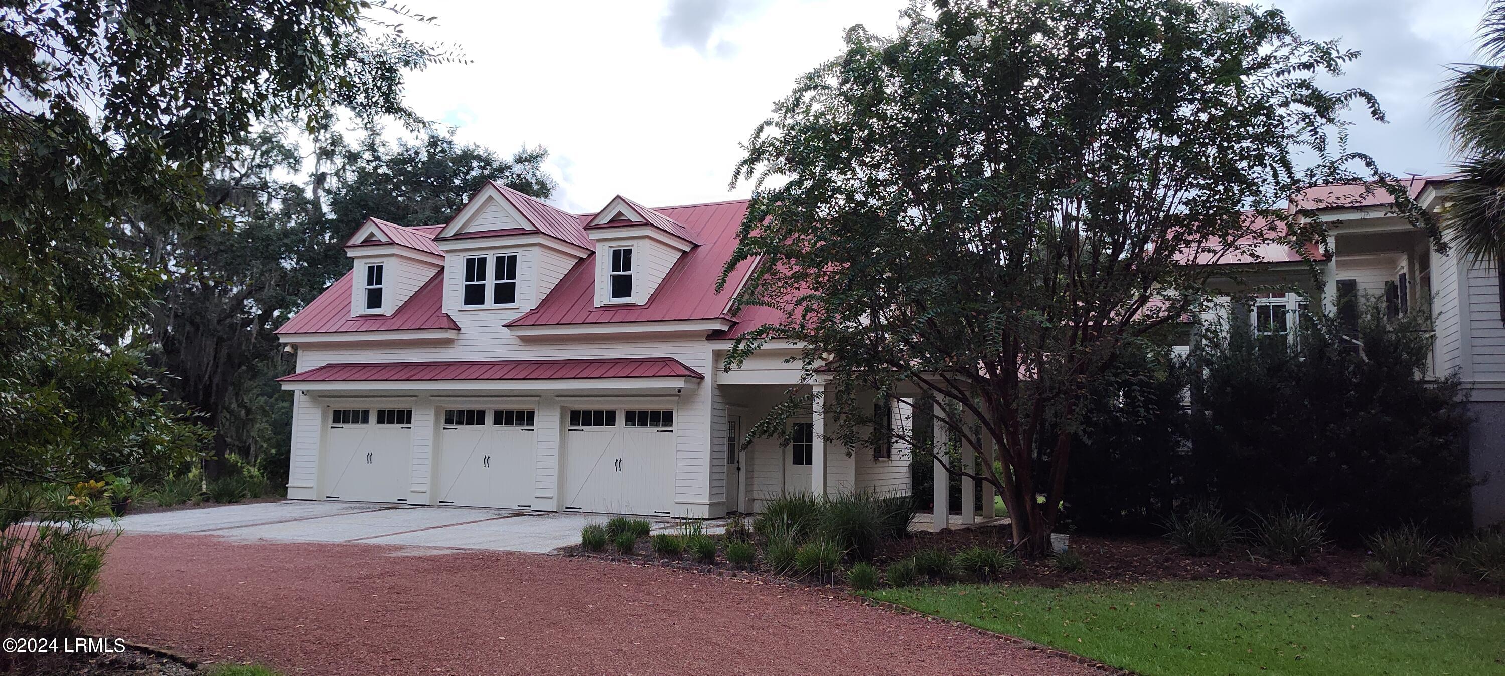 1 Bennett Point Drive, Unit A Beaufort, SC 29907 - Photo 6 of 41 IMG_20240905_173650487