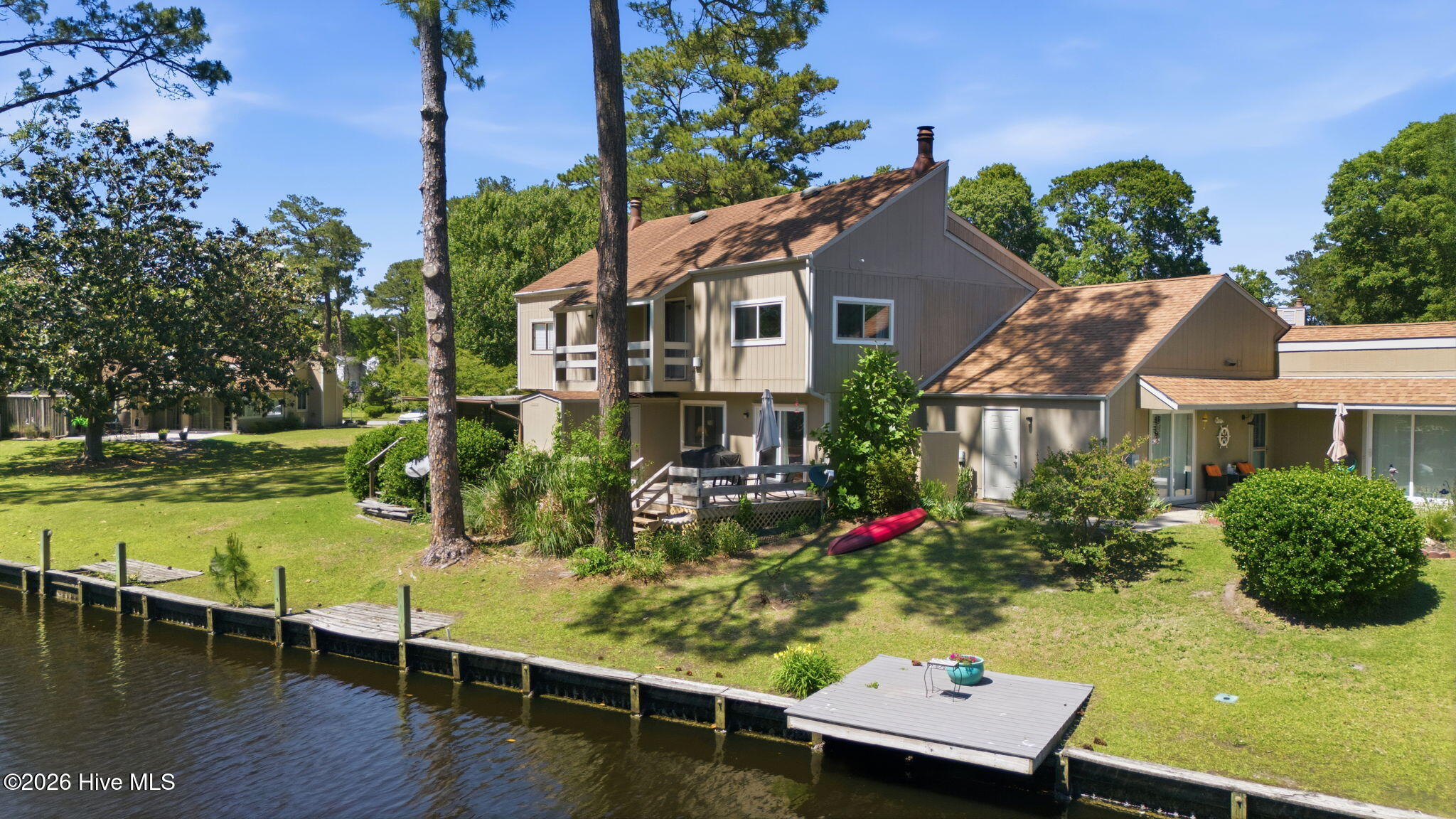165 Quarterdeck New Bern, NC 28562 - Photo 44 of 52 6-web-or-mls-DJI_20260515145706_0800_D