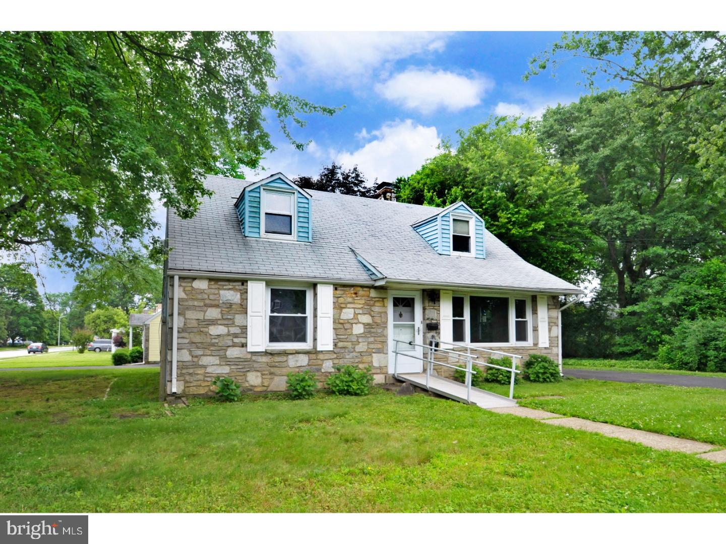 1900 Surrey Road Oreland, PA 19075 - Photo 1 of 16 Exterior Front