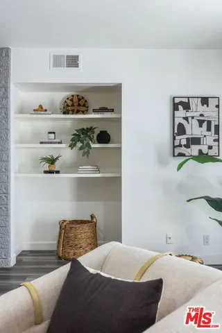 $639,000 | 11701 Texas Avenue, Unit 306, Los Angeles, CA 90025