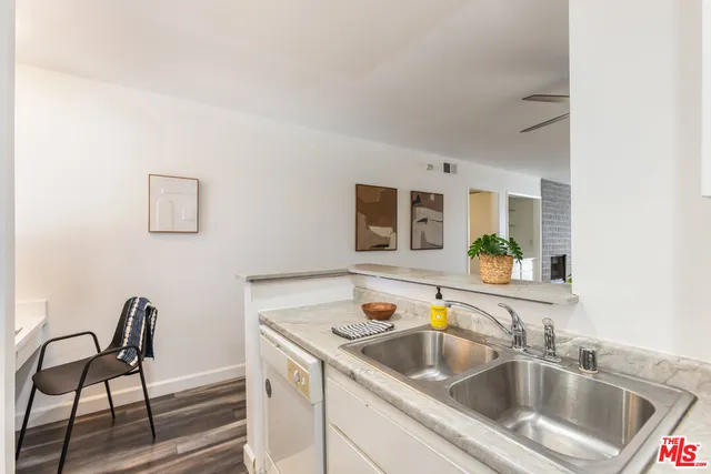 $639,000 | 11701 Texas Avenue, Unit 306, Los Angeles, CA 90025